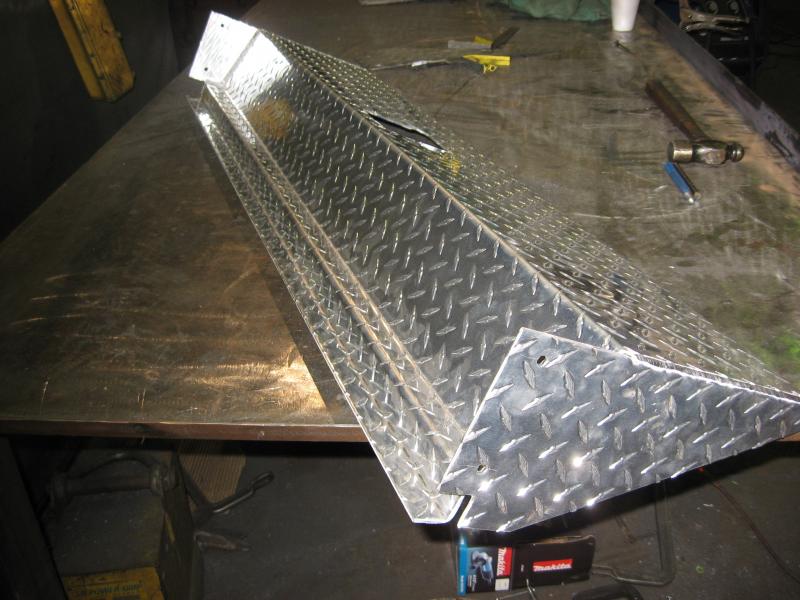 Formed aluminum diamond plate